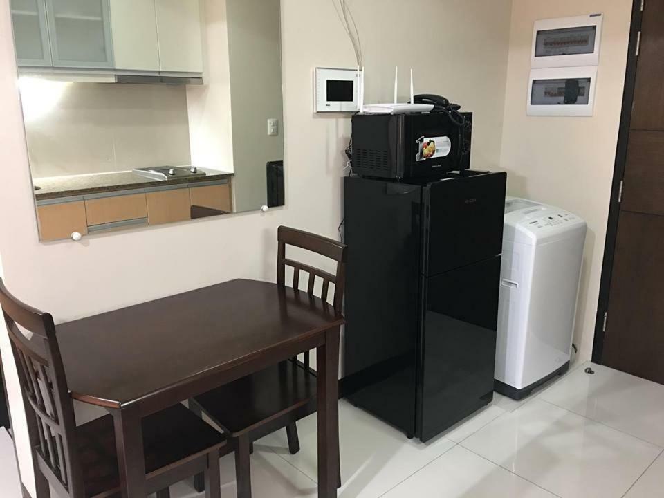 מנילה Condotel Walking Distance To Airport מראה חיצוני תמונה